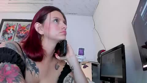 Snapshot of sophie_dolly_ chatting on 04.28.26 sophie doll online show from 04.28.26