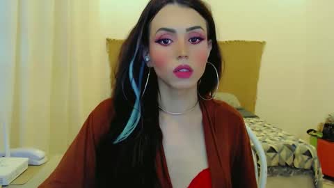 Snapshot of sophie_fantasy_hot chatting on 12.13.25 Sophie Fantasys online show from 12.13.25