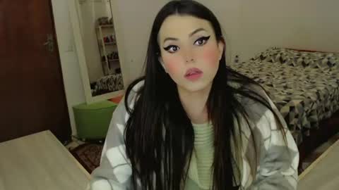 Sophie Fantasys online show from 06.24.26