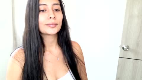 Snapshot of sophie_foxxx chatting on 02.04.25 Sophie online show from 02.04.25