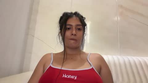 Snapshot of sophie_foxxx chatting on 07.12.26 Sophie online show from 07.12.26