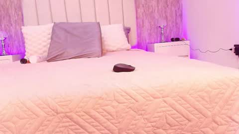 sophie online show from 11.21.25