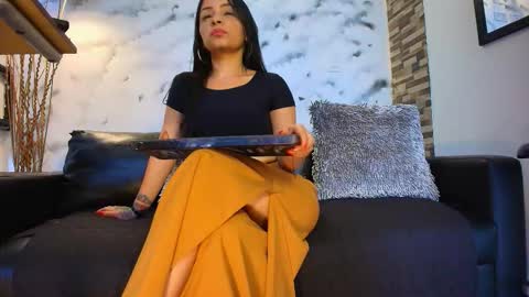 Snapshot of sophie_littles chatting on 10.04.25 Sophie online show from 10.04.25