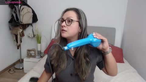 Snapshot of sophie_lopez1 chatting on 12.08.24 Sofa online show from 12.08.24