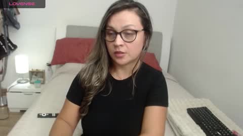 Snapshot of sophie_lopez1 chatting on 02.27.25 Sofa online show from 02.27.25