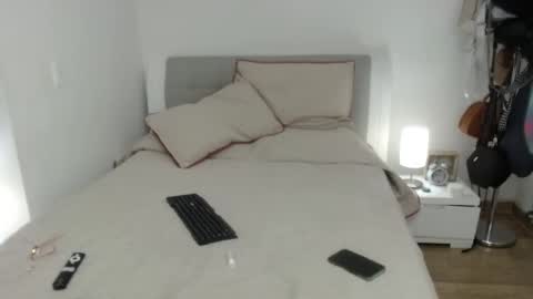 Snapshot of sophie_lopez1 chatting on 09.15.25 Sofa online show from 09.15.25