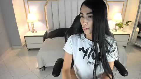 Sophi online show from 03.11.26