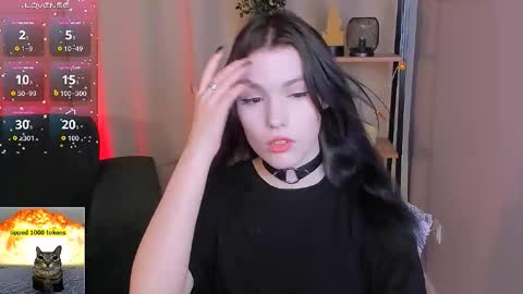 sophie_nomenal_ online show from 09.16.25