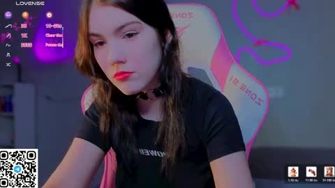 sophie_nomenal_ online show from 04.02.26