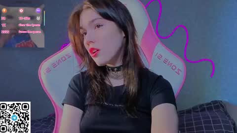 sophie_nomenal_ online show from 04.22.26