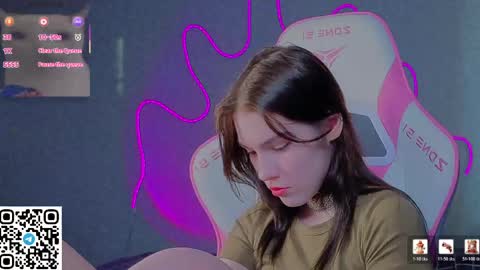 sophie_nomenal_ online show from 04.23.26