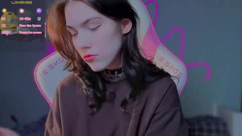 sophie_nomenal_ online show from 05.06.26