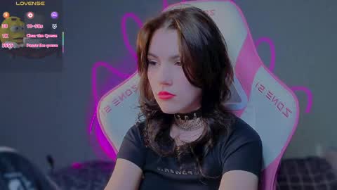 sophie_nomenal_ online show from 05.10.26