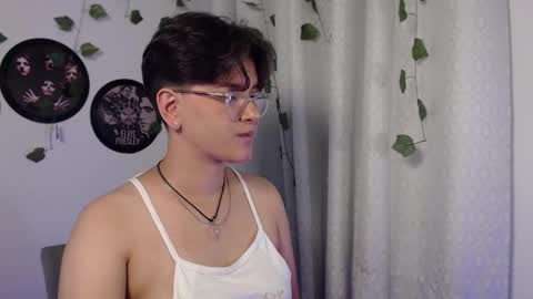 sophie_ross1 online show from 11.20.25