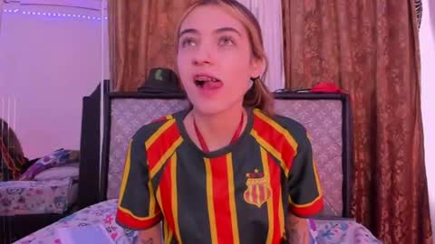 Sophie online show from 06.28.26