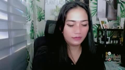 Sophie online show from 11.14.25