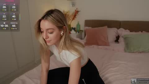 sophiebelll online show from 04.09.26