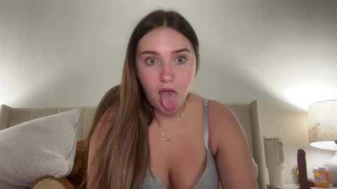 Snapshot of sophieblakexo chatting on 01.08.26 Sophie online show from 01.08.26