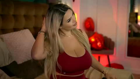 Sophie online show from 09.19.25