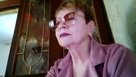 SophieBurnsX online show from 05.24.26