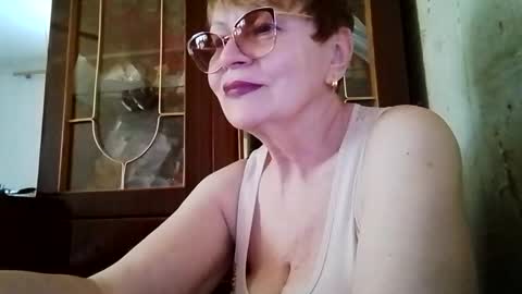 SophieBurnsX online show from 05.27.26