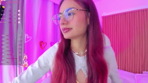 Snapshot of sophiecherry_ chatting on 02.16.25   Sophie  IG sophiecherry es   online show from 02.16.25
