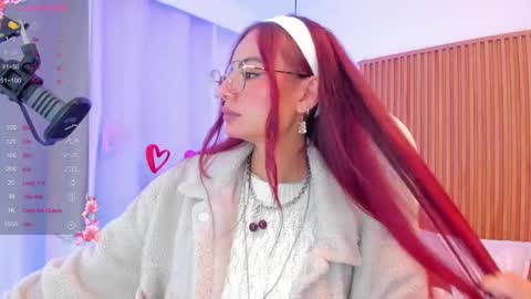 Snapshot of sophiecherry_ chatting on 02.18.25   Sophie  IG sophiecherry es   online show from 02.18.25