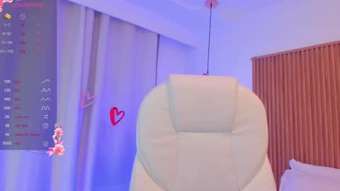 Snapshot of sophiecherry_ chatting on 02.19.25   Sophie  IG sophiecherry es   online show from 02.19.25