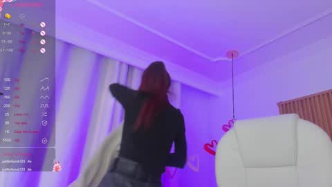 Snapshot of sophiecherry_ chatting on 02.21.25   Sophie  IG sophiecherry es   online show from 02.21.25