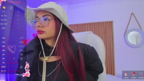 Snapshot of sophiecherry_ chatting on 03.08.25   Sophie  IG sophiecherry es   online show from 03.08.25