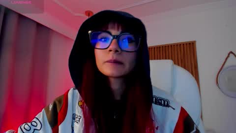   Sophie  IG sophiecherry es   online show from 11.14.25