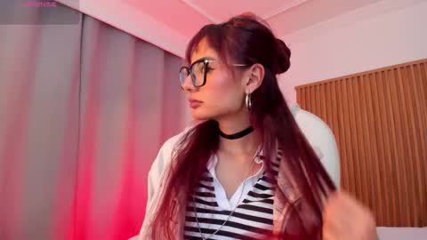   Sophie  IG sophiecherry es   online show from 11.21.25