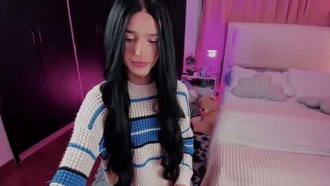 Snapshot of sophiecornett chatting on 12.03.24    online show from 12.03.24