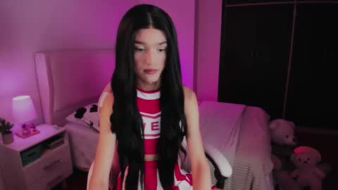 Snapshot of sophiecornett chatting on 10.11.25    online show from 10.11.25