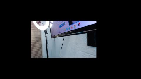 Snapshot of sophiee_al chatting on 04.12.26 sophiee_al online show from 04.12.26