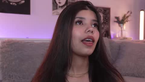 Sophiee  online show from 09.23.25