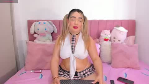 Snapshot of sophiee_rosee chatting on 07.08.26 sophiee rosee online show from 07.08.26
