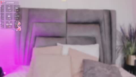 Sophie  online show from 07.04.26