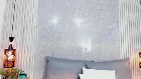 Snapshot of sophiee_velvet chatting on 12.18.24         online show from 12.18.24