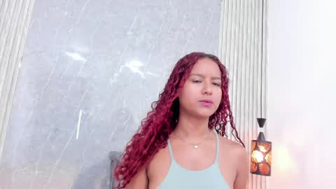 Snapshot of sophiee_velvet chatting on 02.04.25         online show from 02.04.25