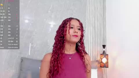 Snapshot of sophiee_velvet chatting on 02.11.25         online show from 02.11.25
