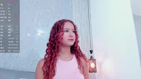 Snapshot of sophiee_velvet chatting on 02.27.25         online show from 02.27.25
