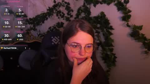 Snapshot of sophieedreams chatting on 11.12.25 sophieedreams online show from 11.12.25