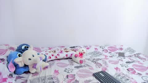 Snapshot of sophieewoods chatting on 02.08.25 Sophie Woods online show from 02.08.25