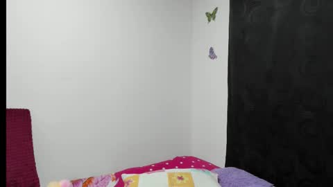 Snapshot of sophieewoods chatting on 09.29.25 Sophie Woods online show from 09.29.25