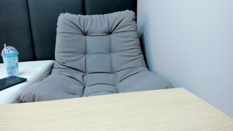 sophieharris__ online show from 01.15.25