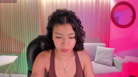 Snapshot of sophiehouston_ chatting on 10.08.25 Sophie Houston online show from 10.08.25
