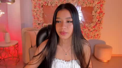 Sophie Houston online show from 05.07.26