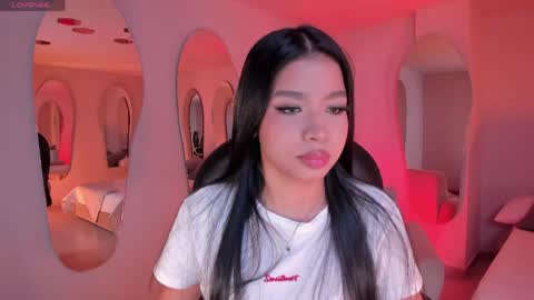 Sophie Houston online show from 05.08.26
