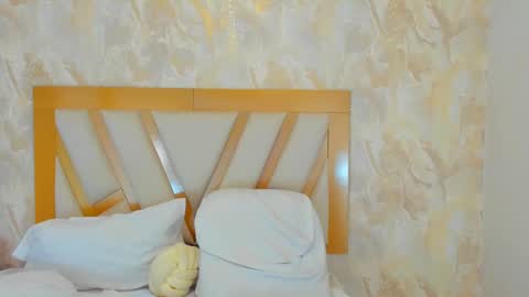 Snapshot of sophiekozlov chatting on 09.17.25 Sophie online show from 09.17.25